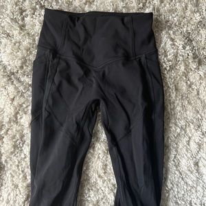 Lululemon leggings with pockets